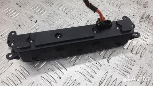 Кнопка аварийки mercedes benz M-class W164 (96N09I