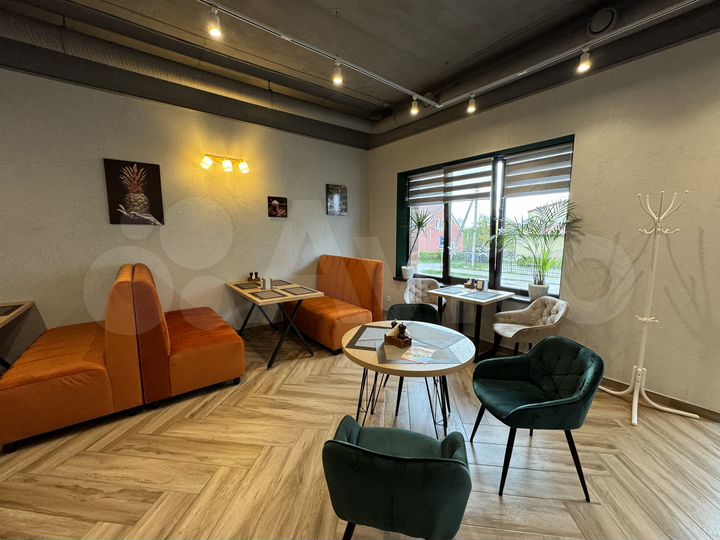 Свободного назначения, 90 м²