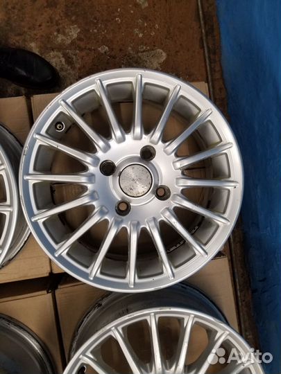 Литые диски 4 шт. skad 6j15 4х114.3 ет46 цо 67.1