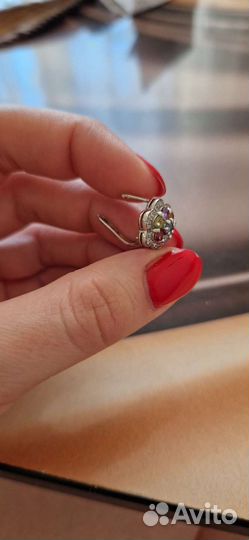 Серебряные серьги и кольцо