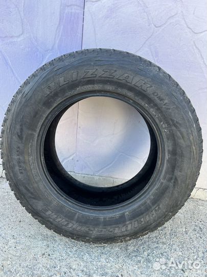 Bridgestone Blizzak DM-V1 265/65 R17