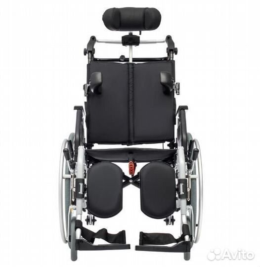 Механическая Кресло-коляска Delux 540