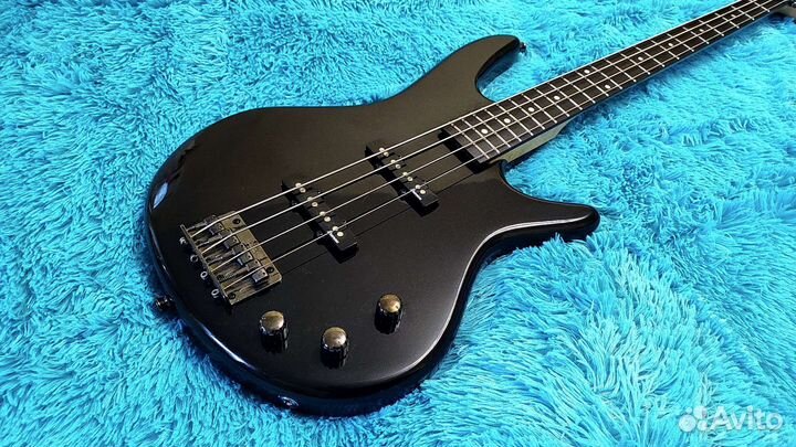 Бас гитара ibanez gsr180