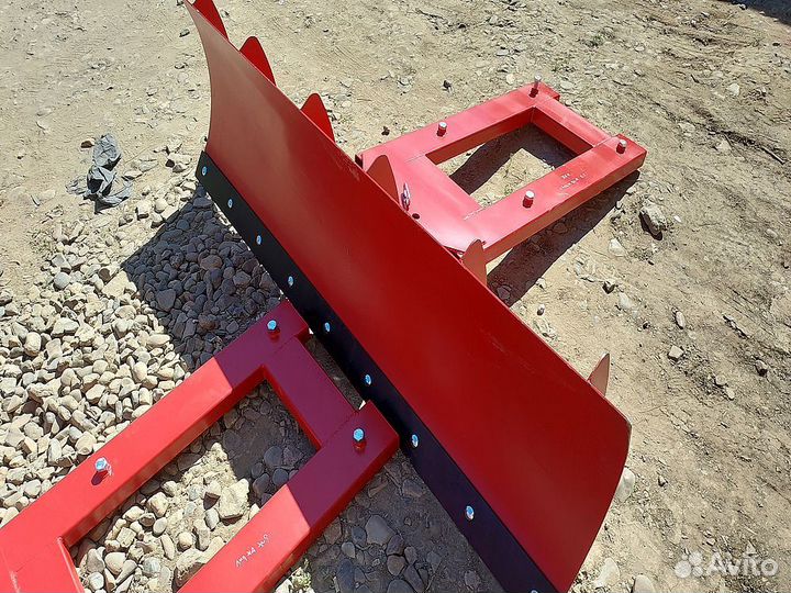 Отвал для вилочного погрузчика 1,5м