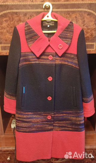 Пальто женское демисезон р-р 50