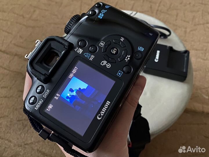 Фотоаппарат Eos Canon 1000d (почти без пробега)