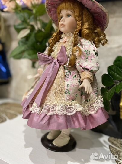 Фарфоровая кукла Remeco Collection