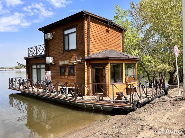 Дом на воде (хаусбот)