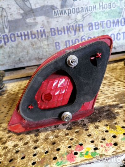 Фонарь задний правый Peugeot 408