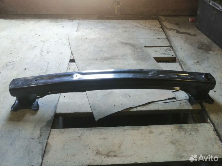 Балка переднего бампера vesta
