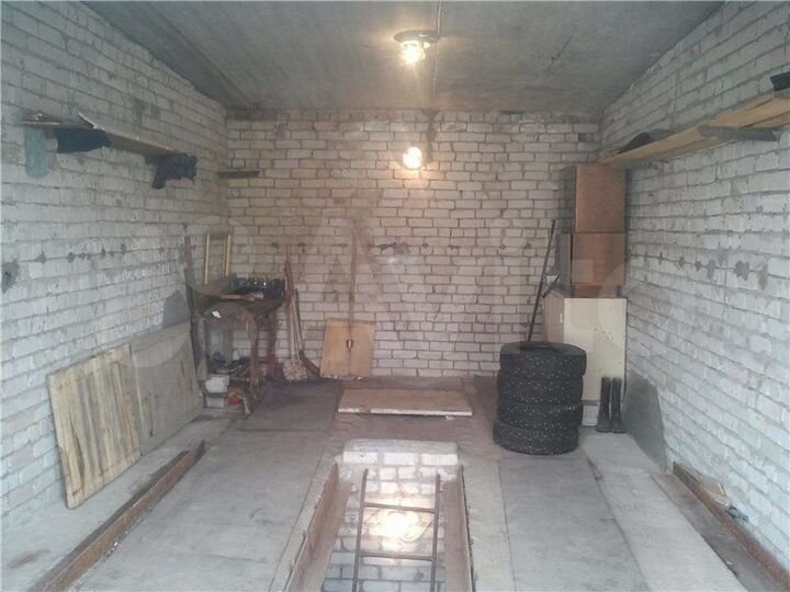 Гараж, > 30 м²