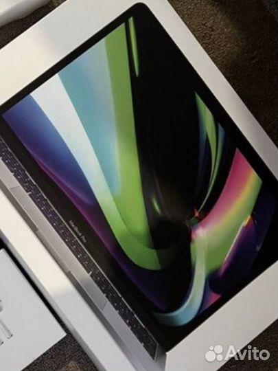 Коробка от macbook pro м2