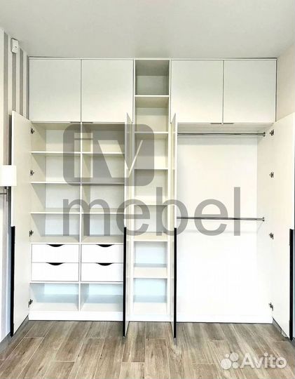 Шкаф в прихожую