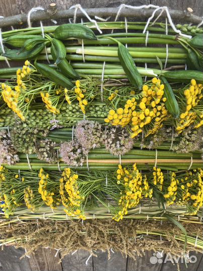 Травяное панно