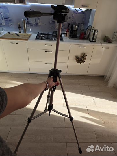 Штатив для фотоаппарата