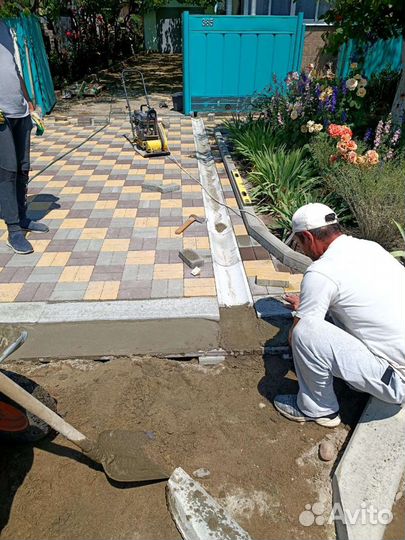 Укладка тротуарной плитки