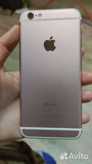 Телефон iPhone 6s
