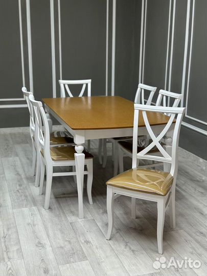 Стол и стулья новые