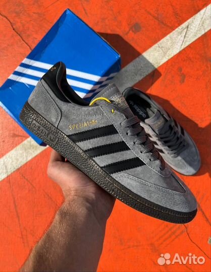 Adidas spezial