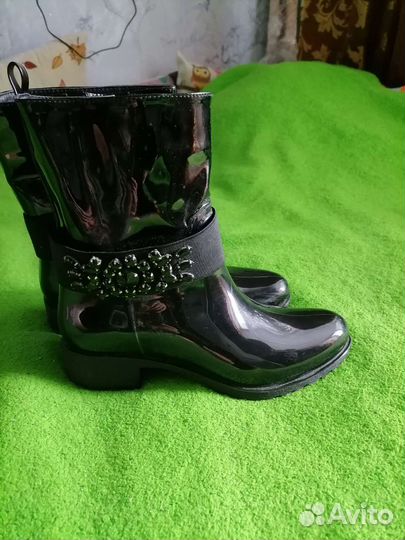 Женские резиновые сапоги