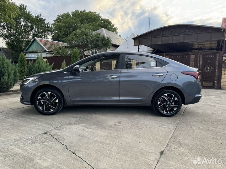 Hyundai Solaris 1.6 AT, 2024, 3 км