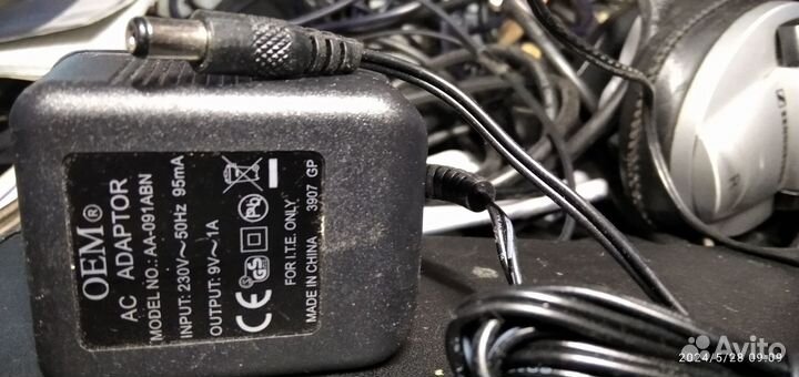 Блок питания 9V ас для Проц. эффектов Alesis и др