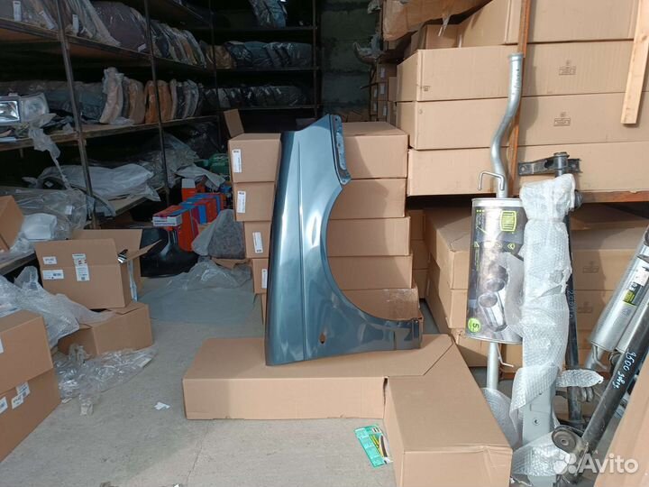 Крыло приора правое серый стальной (жимолость)