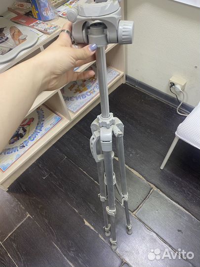 Штатив для фотоаппарата