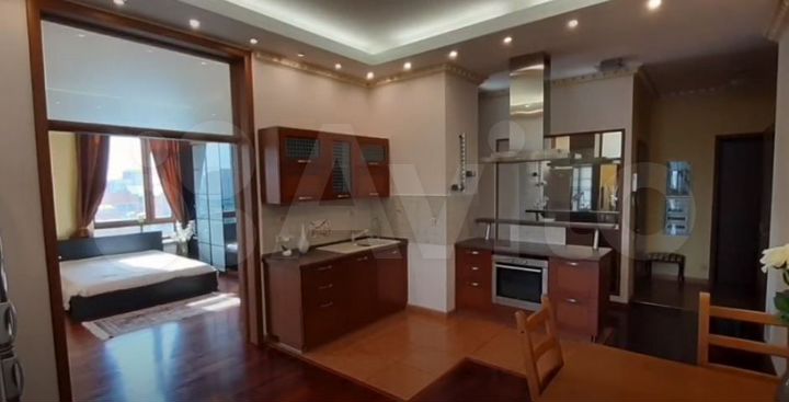 4-к. квартира, 100 м², 19/22 эт.
