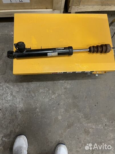 Амортизатор audi q5 8R 8R0513026J задний правый