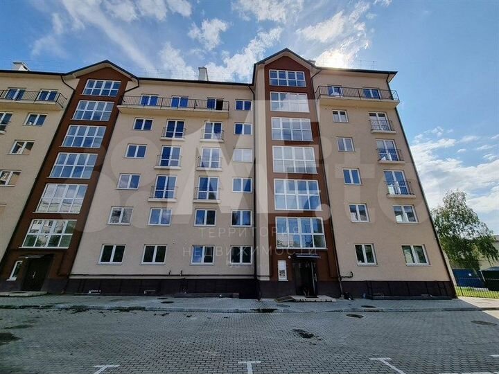 2-к. квартира, 80,7 м², 6/6 эт.