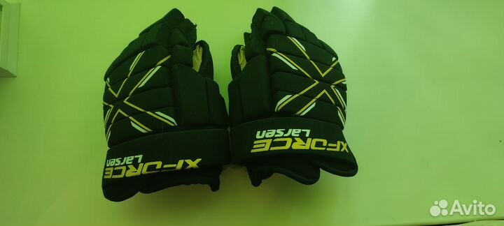 Краги хоккейные