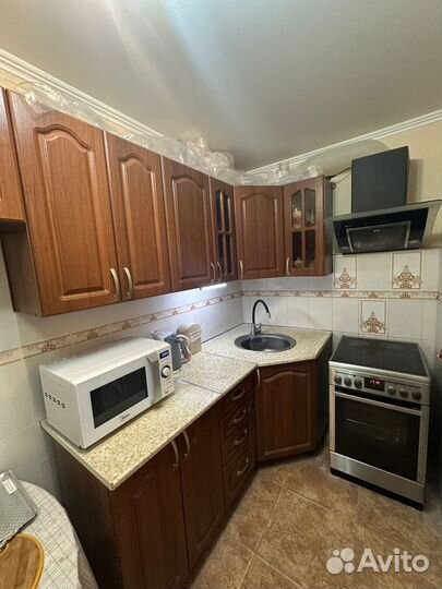 Кухонная мебель+вытяжка+элекрическая плита