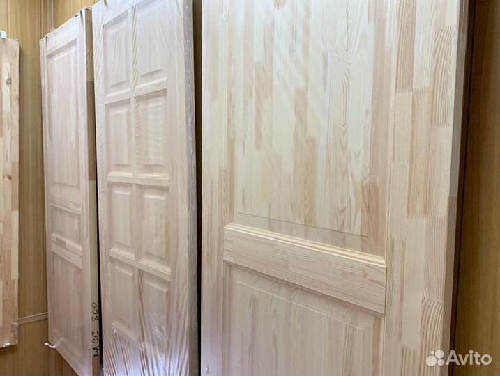 Двери межкомнатные из массива сосны