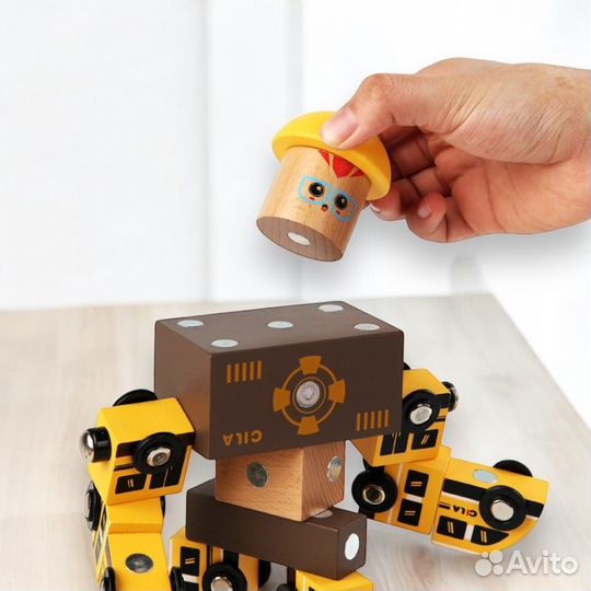 Деревянный робот-трансформер