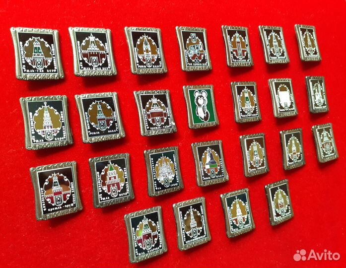Полный набор значков Олимпиада 80. Ситалл