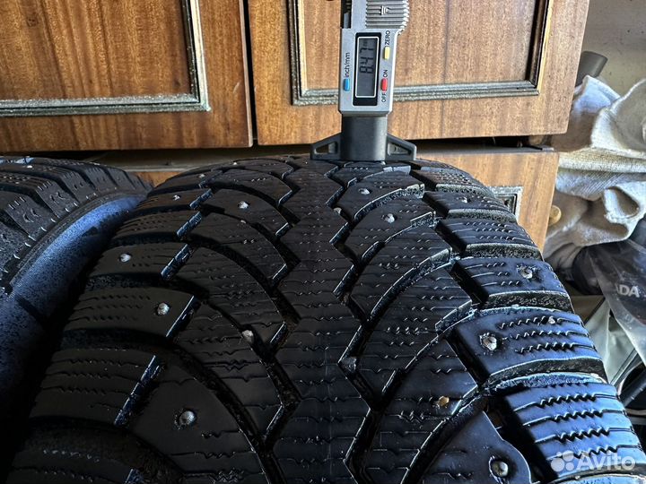 Formula Ice 215/60 R16 99T