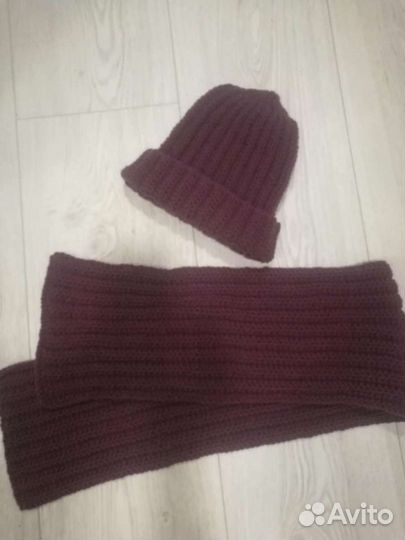 Комплект шапка и снуд женский