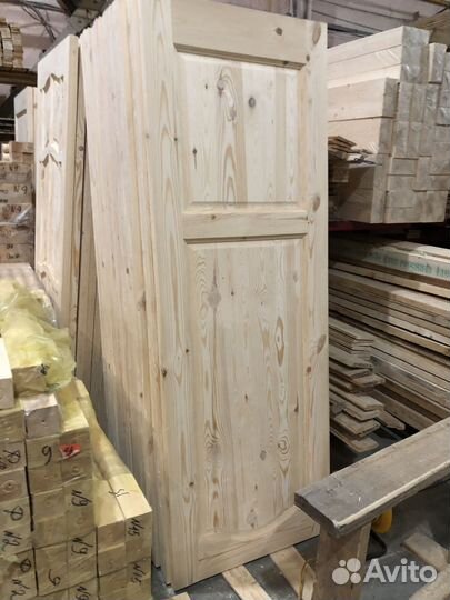 Двери из массива