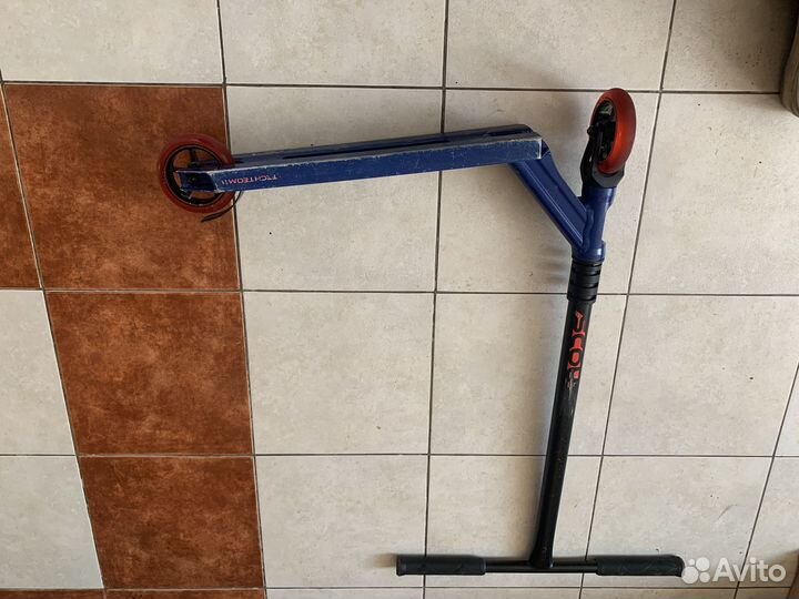 Трюковой самокат