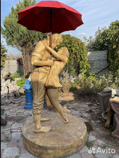 Фонтан Влюбленные под зонтом