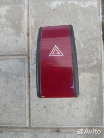 Кнопка аварийной сигнализации Opel Corsa C хэтчбек