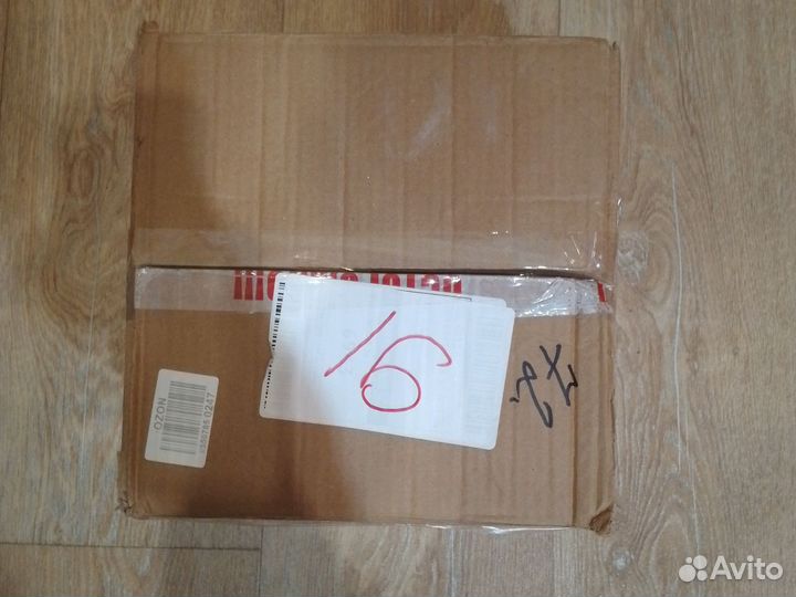 Коробка с техникой