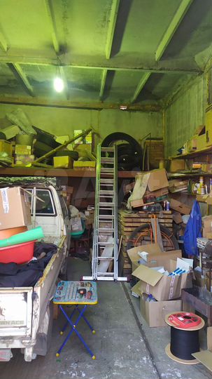 Гараж, > 30 м²