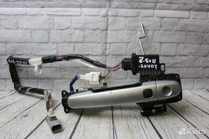 Ручка двери передняя правая Corolla Axio 2006-2012