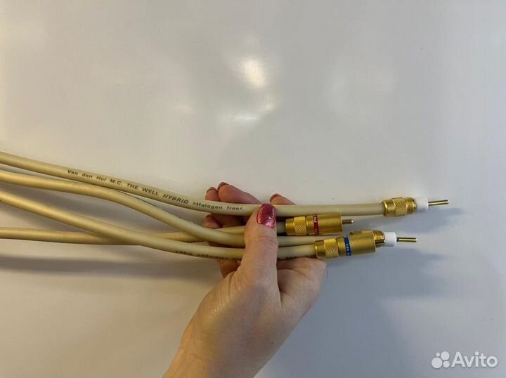 VAN DEN HUL M.c.The Well Hybrid Halogen free