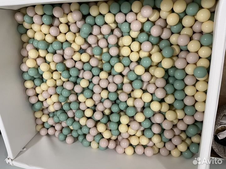 Пластиковые шары для бассейна
