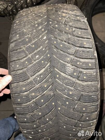 Michelin X-Ice North 4 245/40 R18