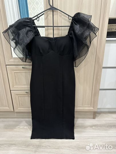 Платье вечернее с воланами