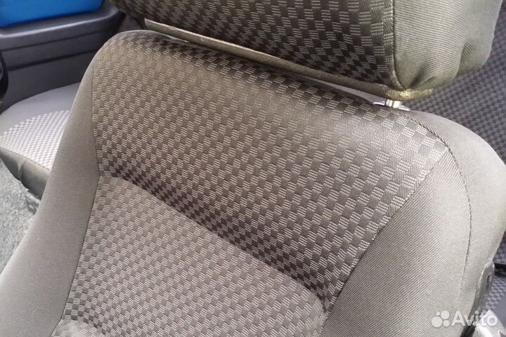 Заводская обивка Ультра LADA Priora хетчбэк